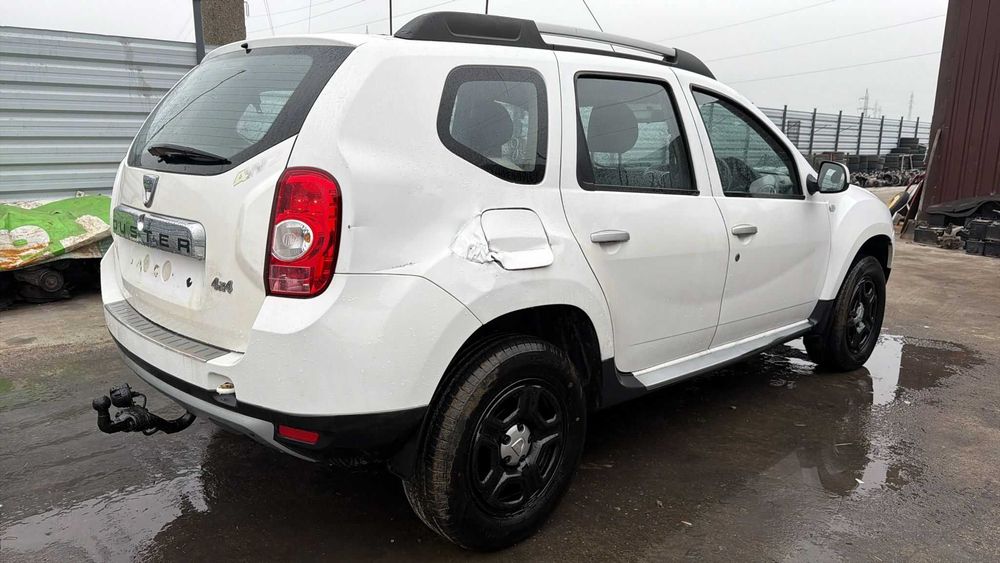 Fata completa /  Piese Dacia Duster 1.5 DCI EURO 5 4x4 127.000 km