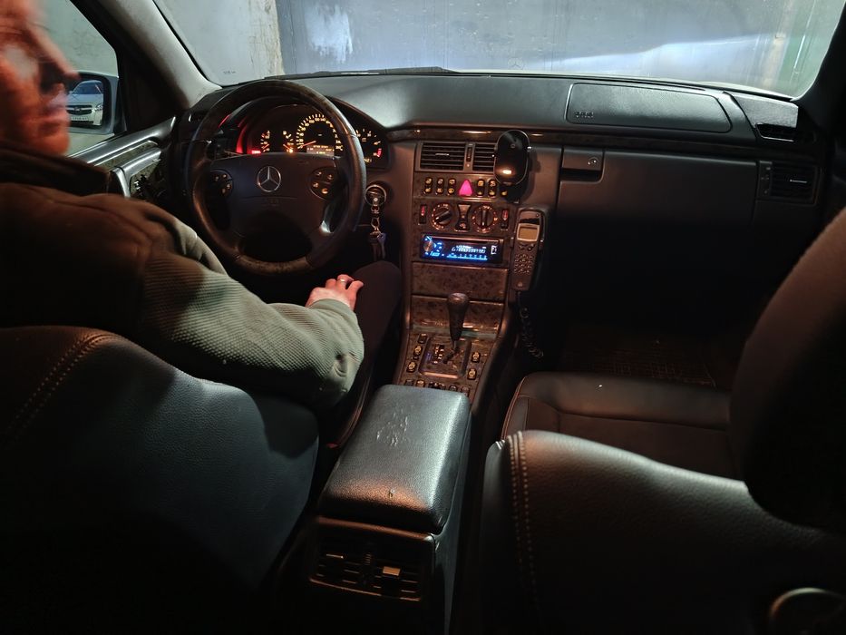 mersedes benz 210 restayling avangard sotuvda