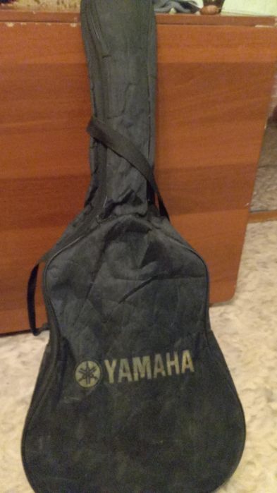 Продам гитару срочно