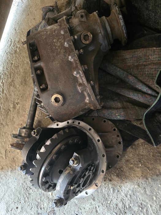 Howo redektur sretni sotiladi