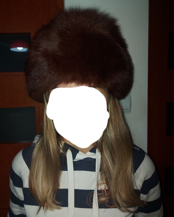 Caciula din blana naturala de vulpe