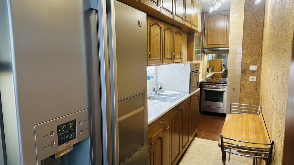 Дава се под наем Двустаен апартамент в Пловдив, Център - 120 кв.м за 1020 € - Снимка #22