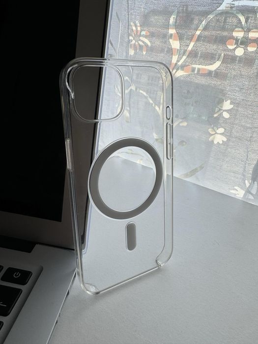 Калъфи за Iphone 13