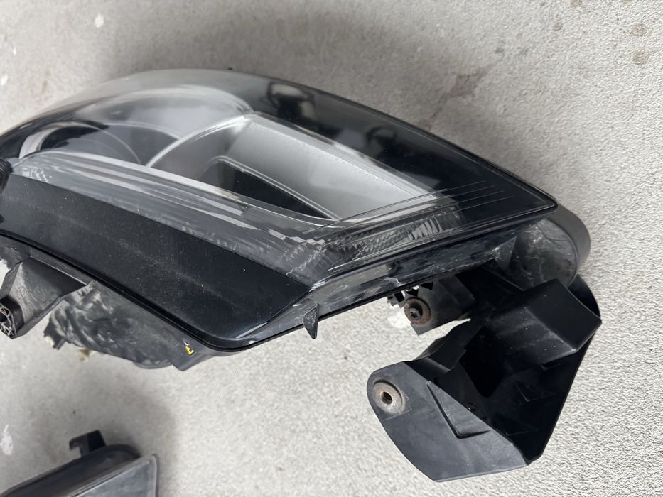 Far stanga bixenon Audi a3 facelift