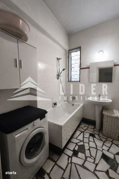 Apartament generos 3 camere Cluj Centru, vila 2 etaje, curte interioar