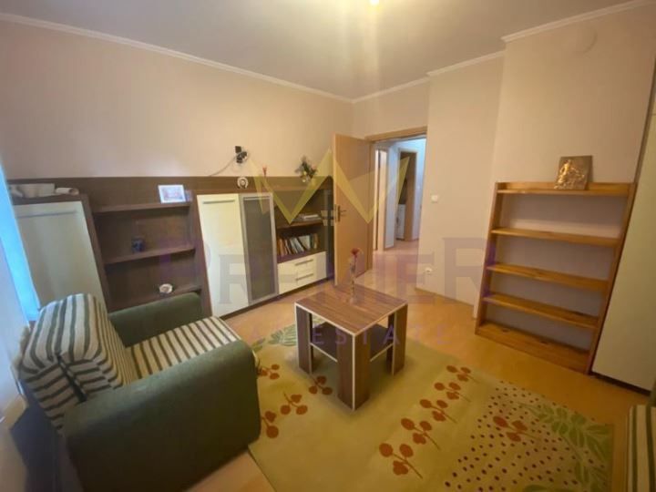 Дава се под наем Тристаен апартамент в Варна, Конфуто - 87 кв.м за 538.56 € - Снимка #4