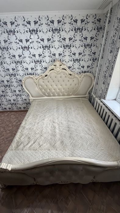 Продам двухспальную кровать!
