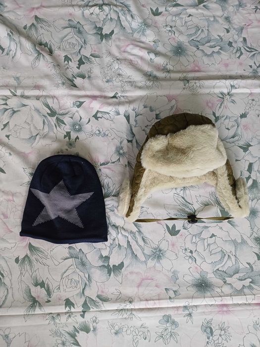 Caciuli noi iarna pentru baiat