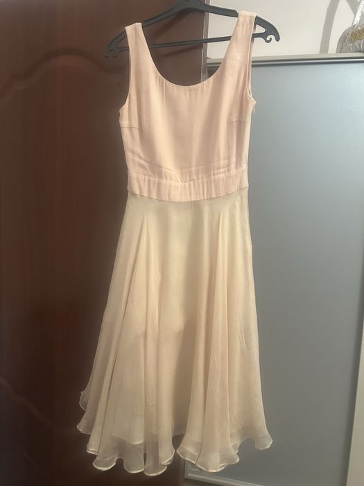 Платье для девочки, шелк, р-34 , Италия