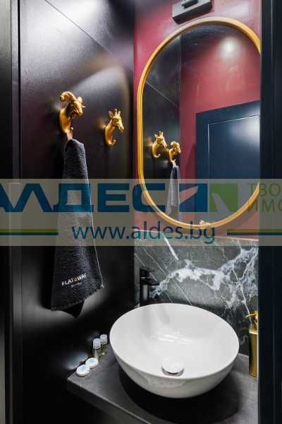 Продава се Двустаен апартамент в София, Център - 55 кв.м за 5455 €/кв.м - Снимка #10