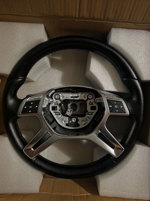 Mercedes Ml W166 AMG волан с пера