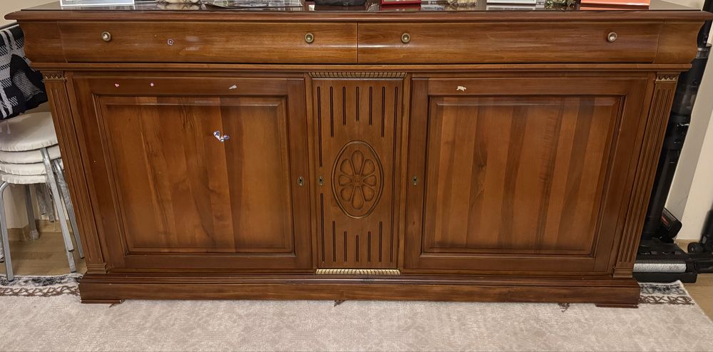 Продам зальный гарнитур