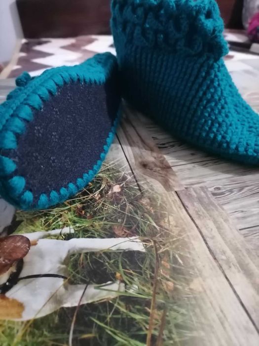 Ръчно плетени Ботита