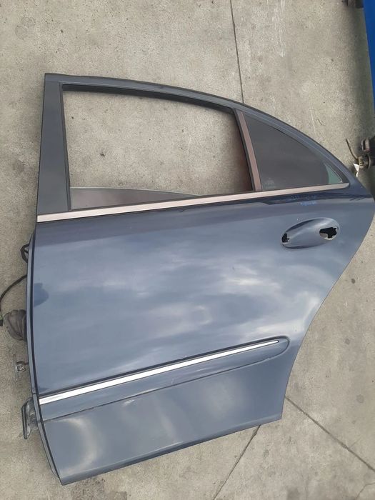 usa portiera stanga spate mercedes e-class w211 berlina