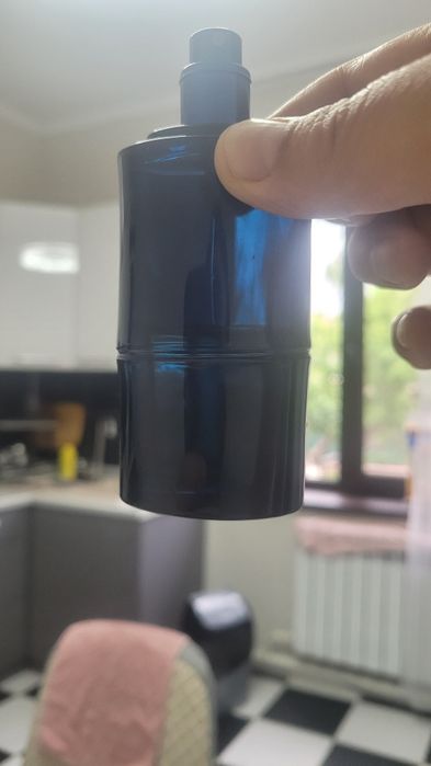 Парфюм мужской продам