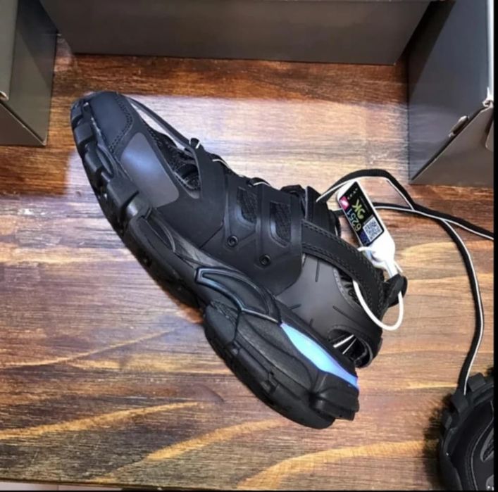Balenciaga track led