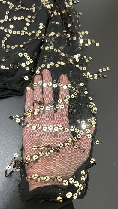 Боди черный с пайетками