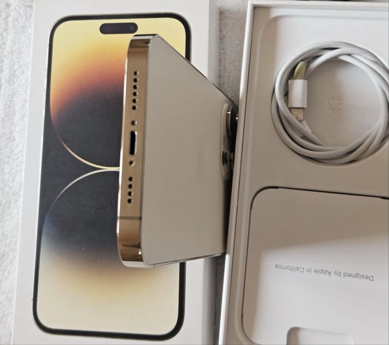 iPhone 14 pro max Gold