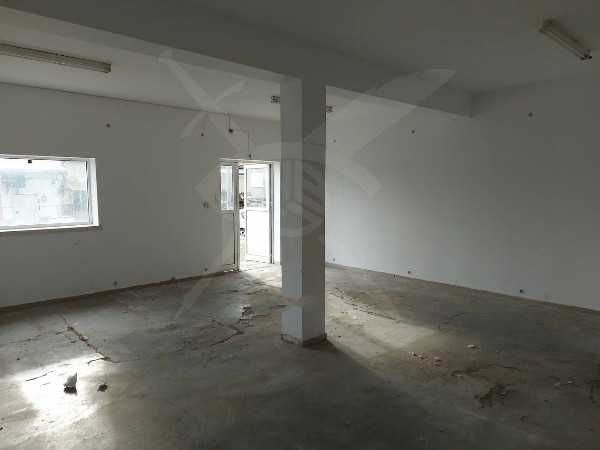 Продава се Магазин в Карлово - 60 кв.м за 1036 €/кв.м - Снимка #1