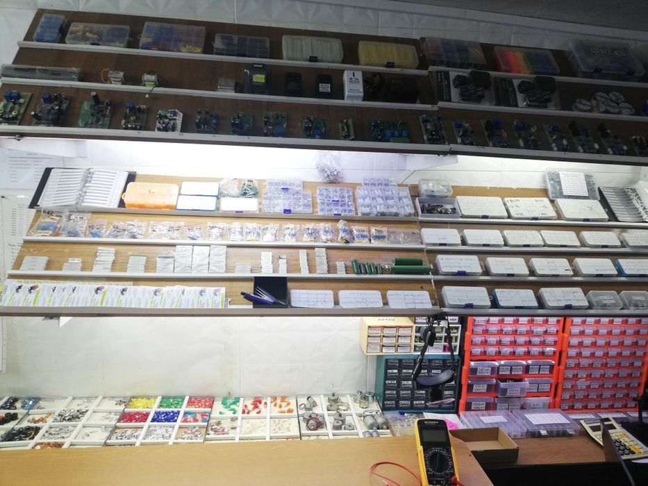 Электроника-компоненты,запчасти,ремонт