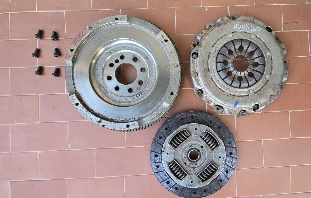 Ambreiaj masă simplă Ford mondeo mk3. 2000-2007