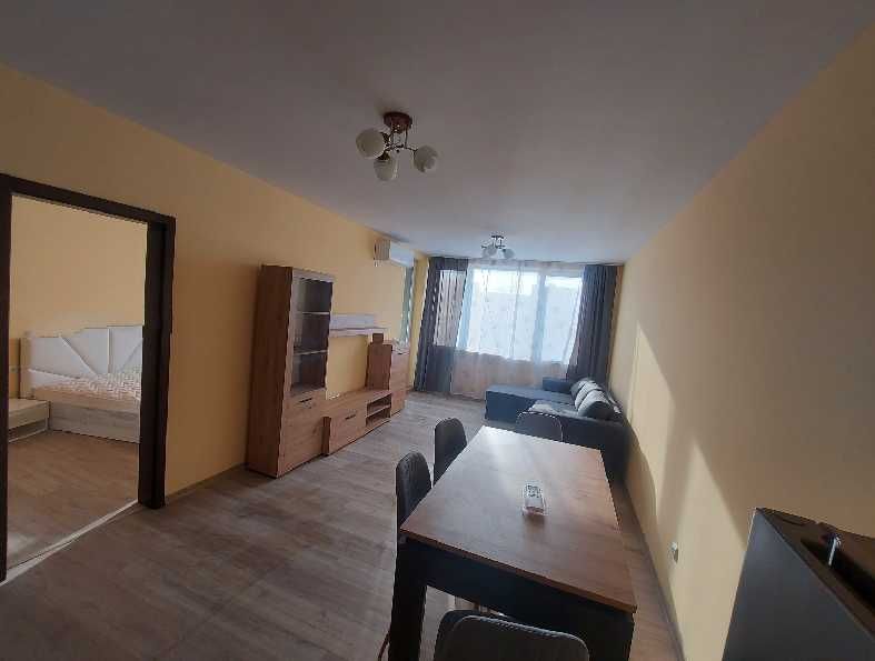 Двустаен имот в кв.Връбница 1