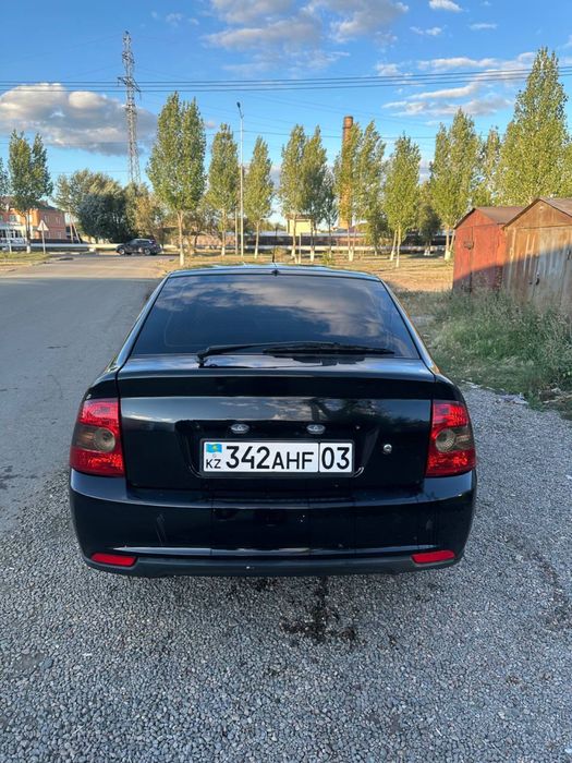 Lada Priora хэтчбек