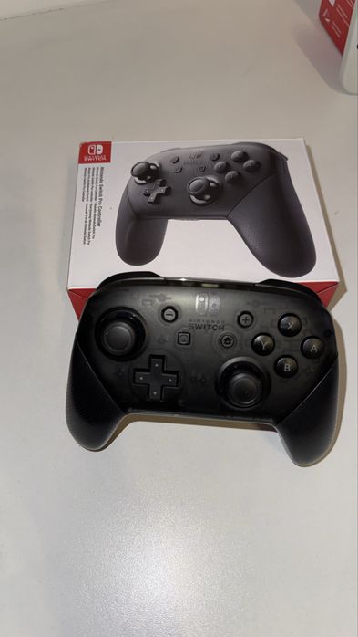 Nintendo Switch OLED 64GB  + подарък калъф+допълнителен контролер