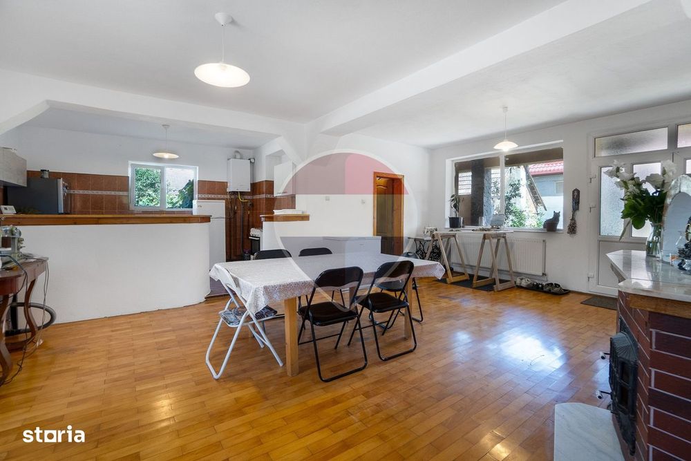 Casă spațioasă de vânzare | Teren 835 mp | Cristian | COMISION 0%
