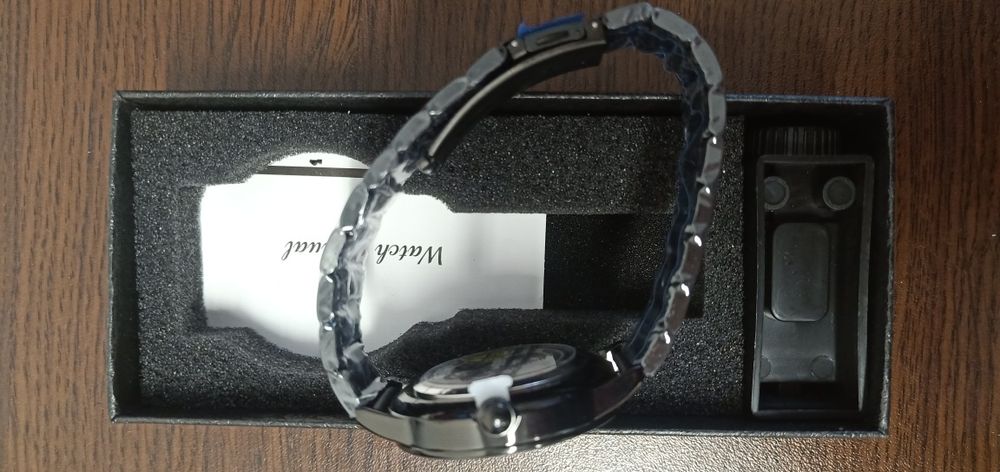 Часовник с кварцов механизъм