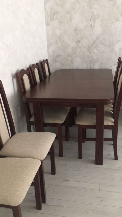 Продам гостевой стол со стульями