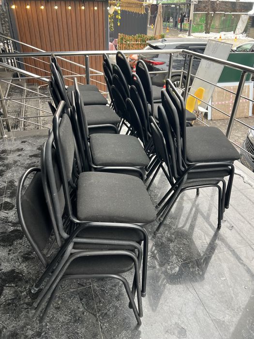 Офисные стулья в отличном состоянии