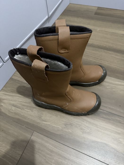 Спецобувь, рабочие сапоги