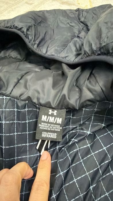 Under Armour Куртка и Жилетка