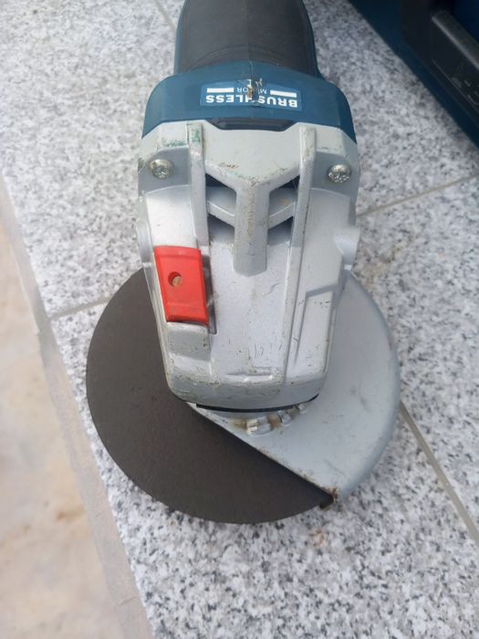 Bosch Ъглошлайф и Перфоратор