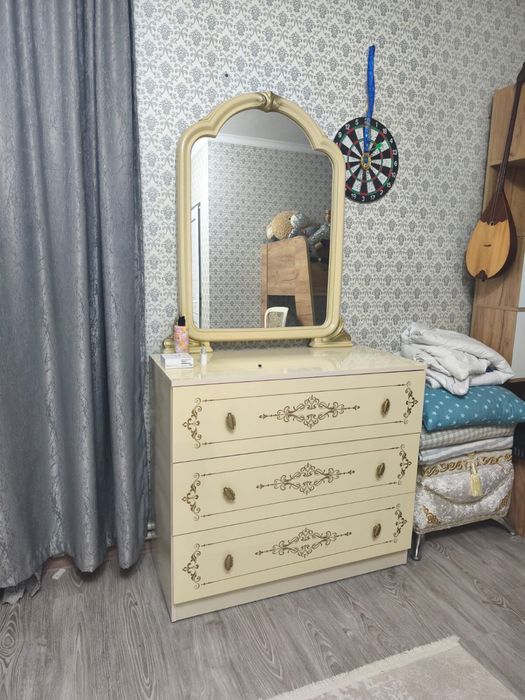 Продам спальный гарнитур + детскую мебель
