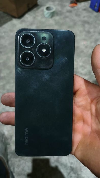 Телефон Realme б/у
