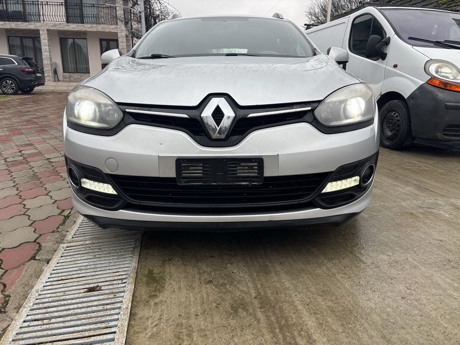 Dezmembrez renault megane 3   Facelift break 1.5 dci euro 5  66 kw  90cp