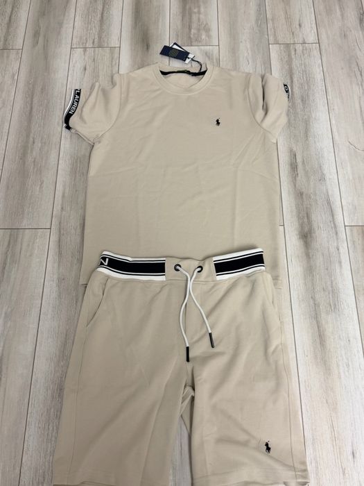 Conpleu polo.