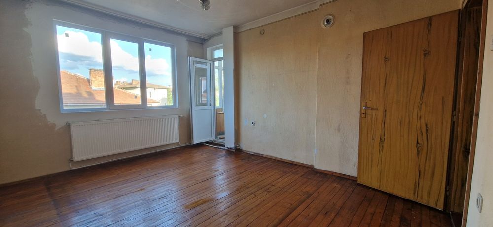 Продава се Четиристаен апартамент в Севлиево - 83 кв.м за 550 €/кв.м - Снимка #10