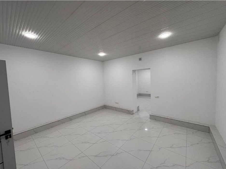 Ganga Gafur Gulom metro skolniy etaj har qanday besnes uchun arenda