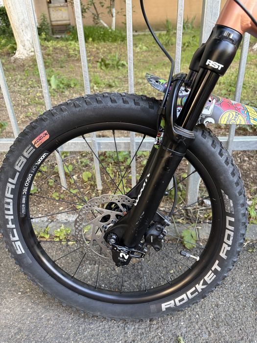 Vând Woom OFF AIR 4 – Terra Coppa (Model cu Suspensie)