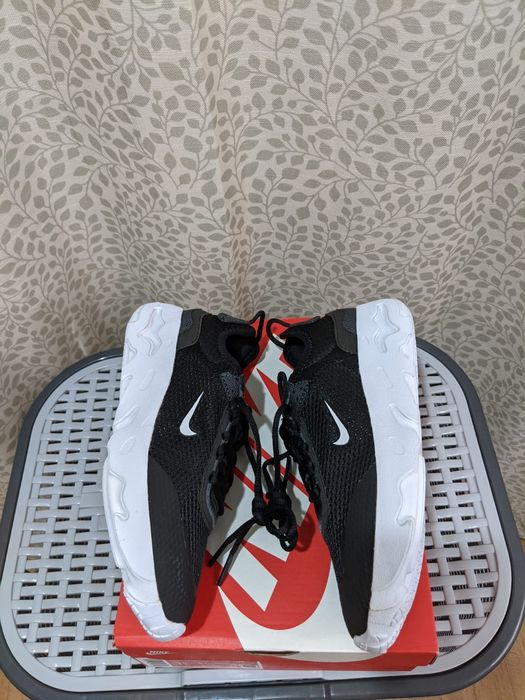 Adidasi Nike React Live (GS) mărimea 35.5