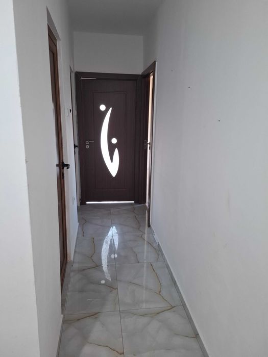 Продава се Двустаен апартамент в Ямбол, Георги Бенковски - 64 кв.м за 678 €/кв.м - Снимка #4