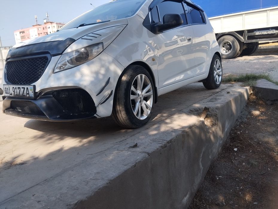 Spark sotiladi 2017 yil navarod qilingan