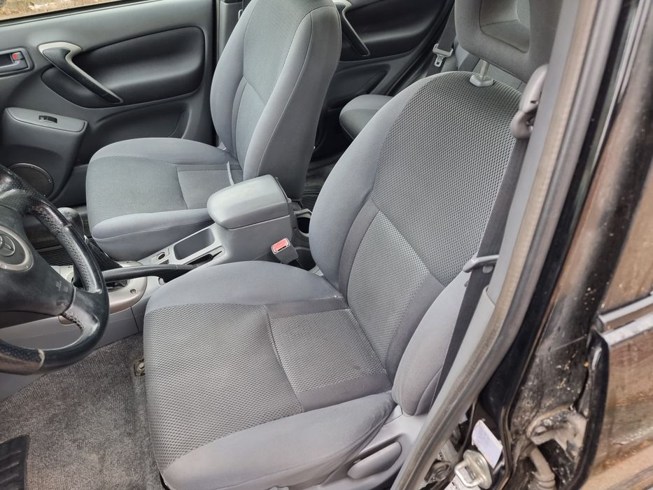 Toyota Rav4 2.0 D4D На части Лети джанти 16 щора