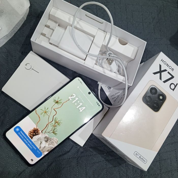 Продам телефон honor x7d