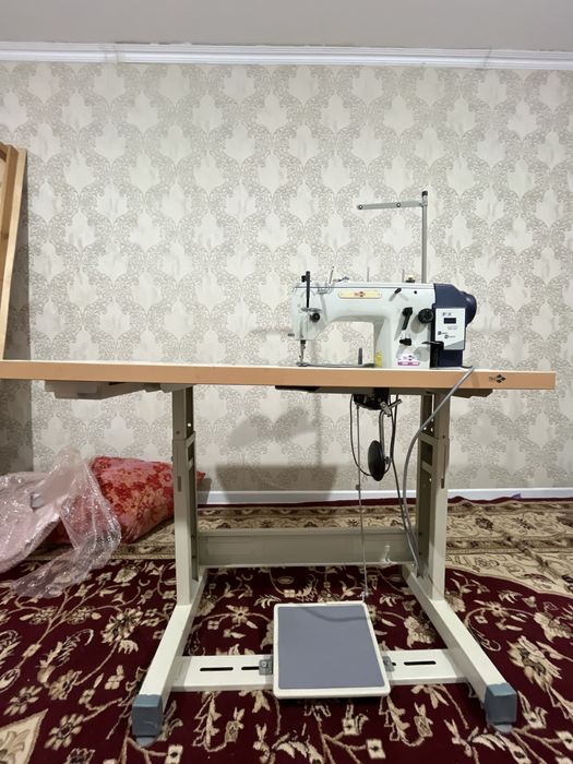 Швейная машина в отличном состоянии