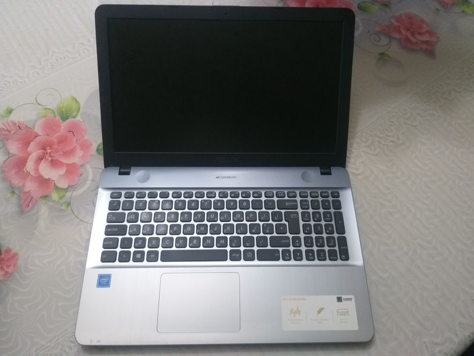 Noutbuk  ASUS X541S