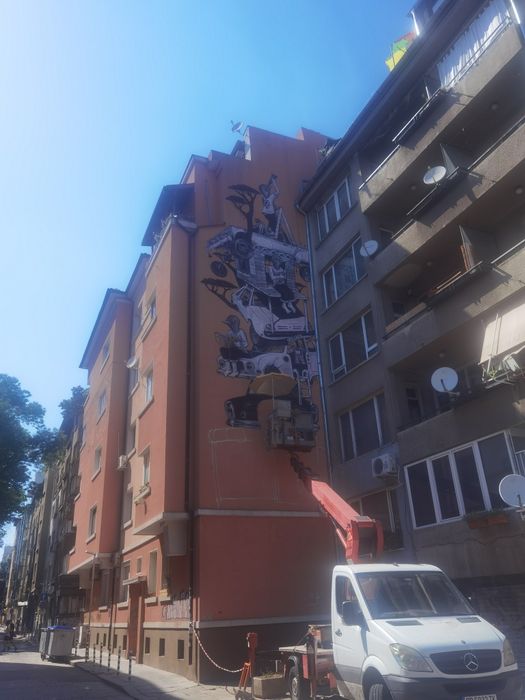 Вишка под наем. Услуги с автовишка. Рязане и кастрене на дървета.